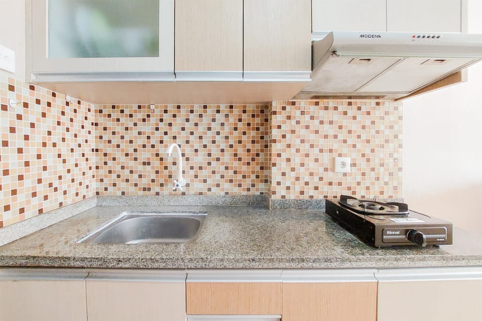 Studio | Private kitchen | Fridge, stovetop, electric kettle, rice cooker