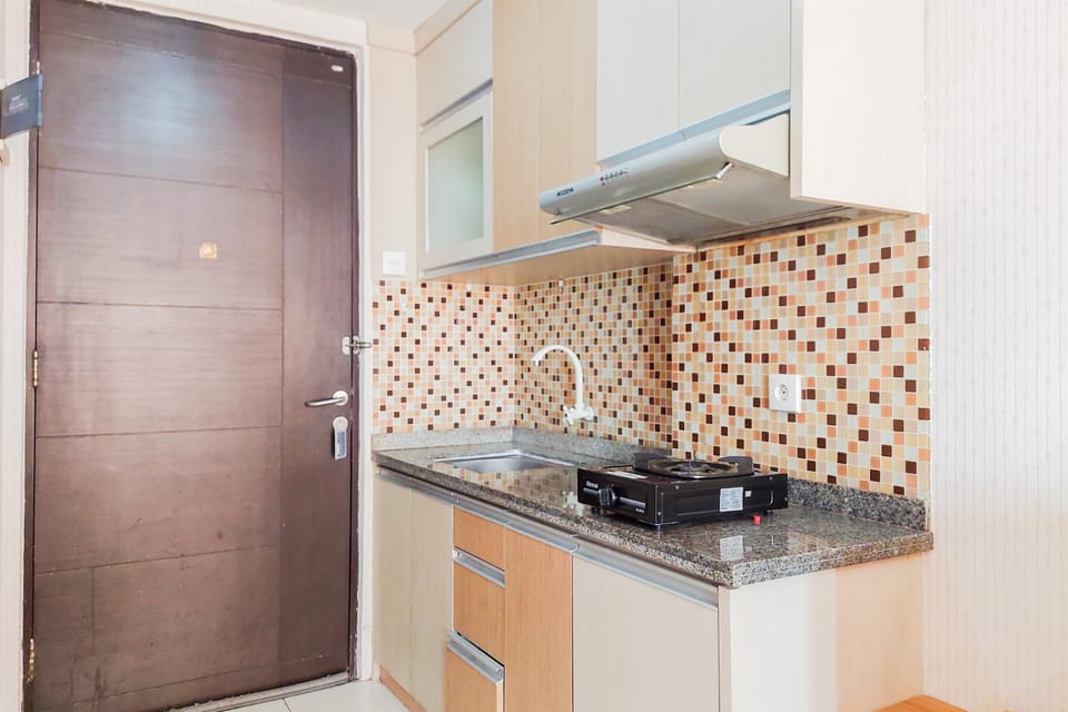 Studio | Private kitchen | Fridge, stovetop, electric kettle, rice cooker