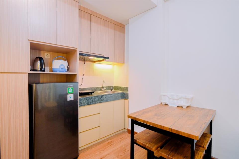 Apartment | Private kitchen | Fridge, stovetop, rice cooker