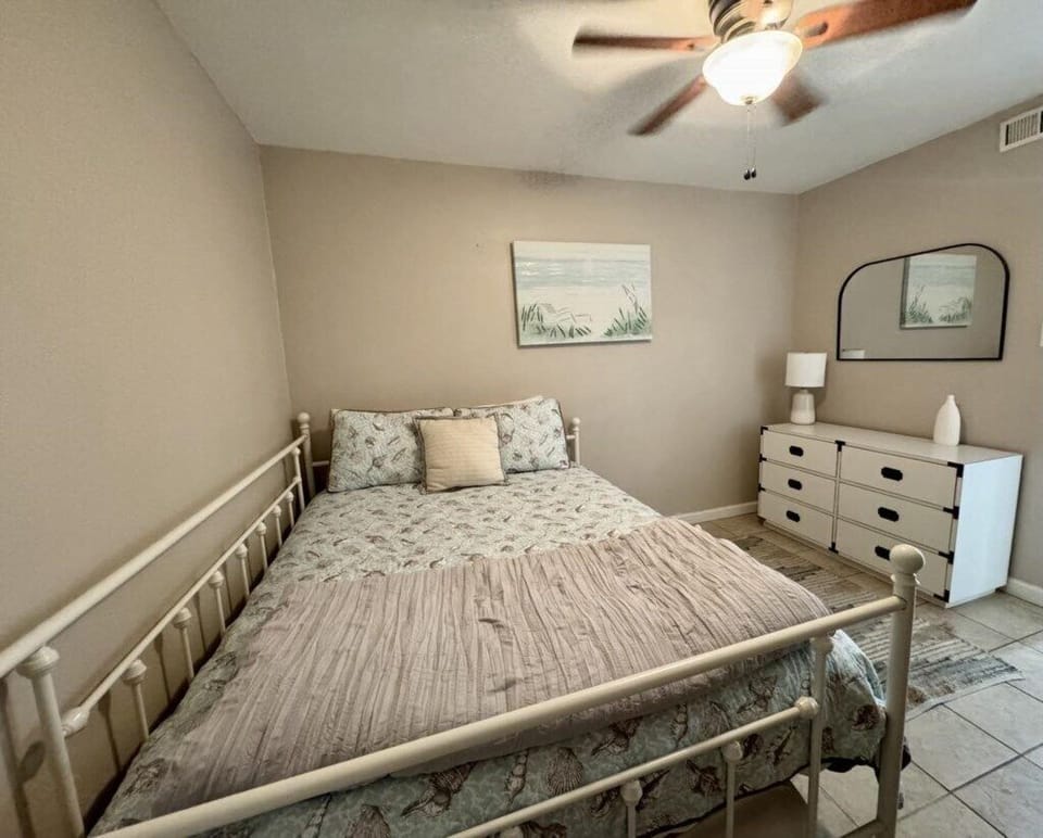 GuestBedroom2
