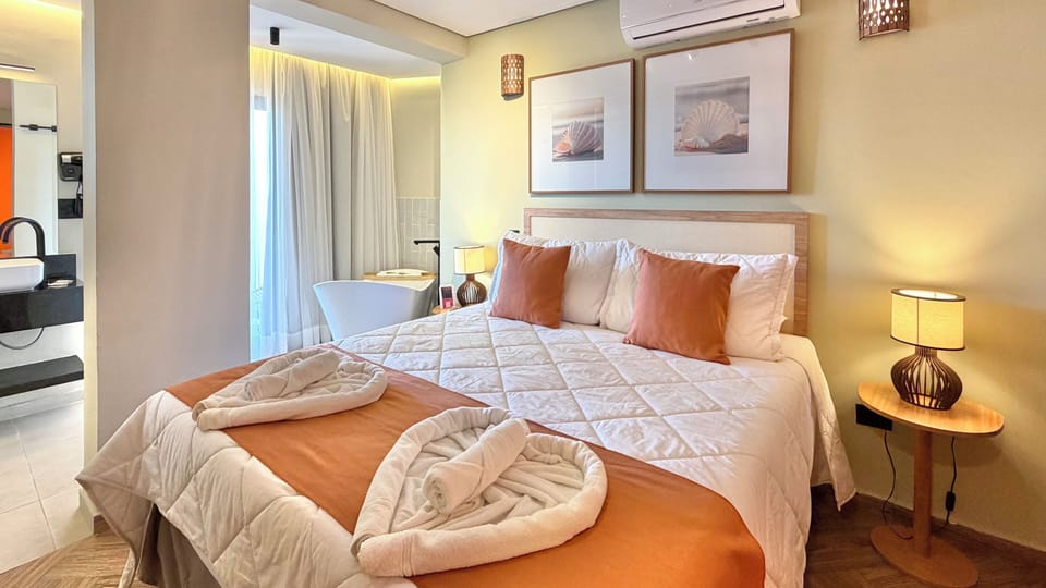 Deluxe Room | Free WiFi