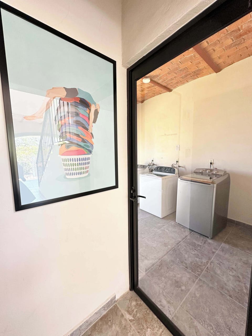 Shared Laundry suite 