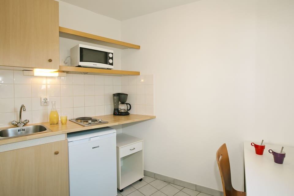 Private kitchenette