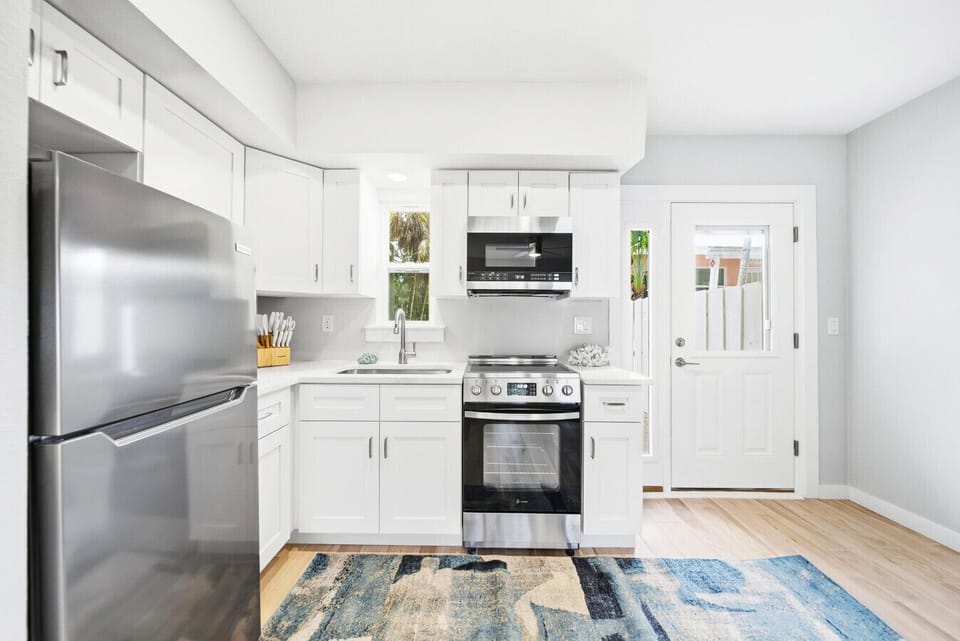 Fridge, freezer, oven, stove, microwave, & toaster