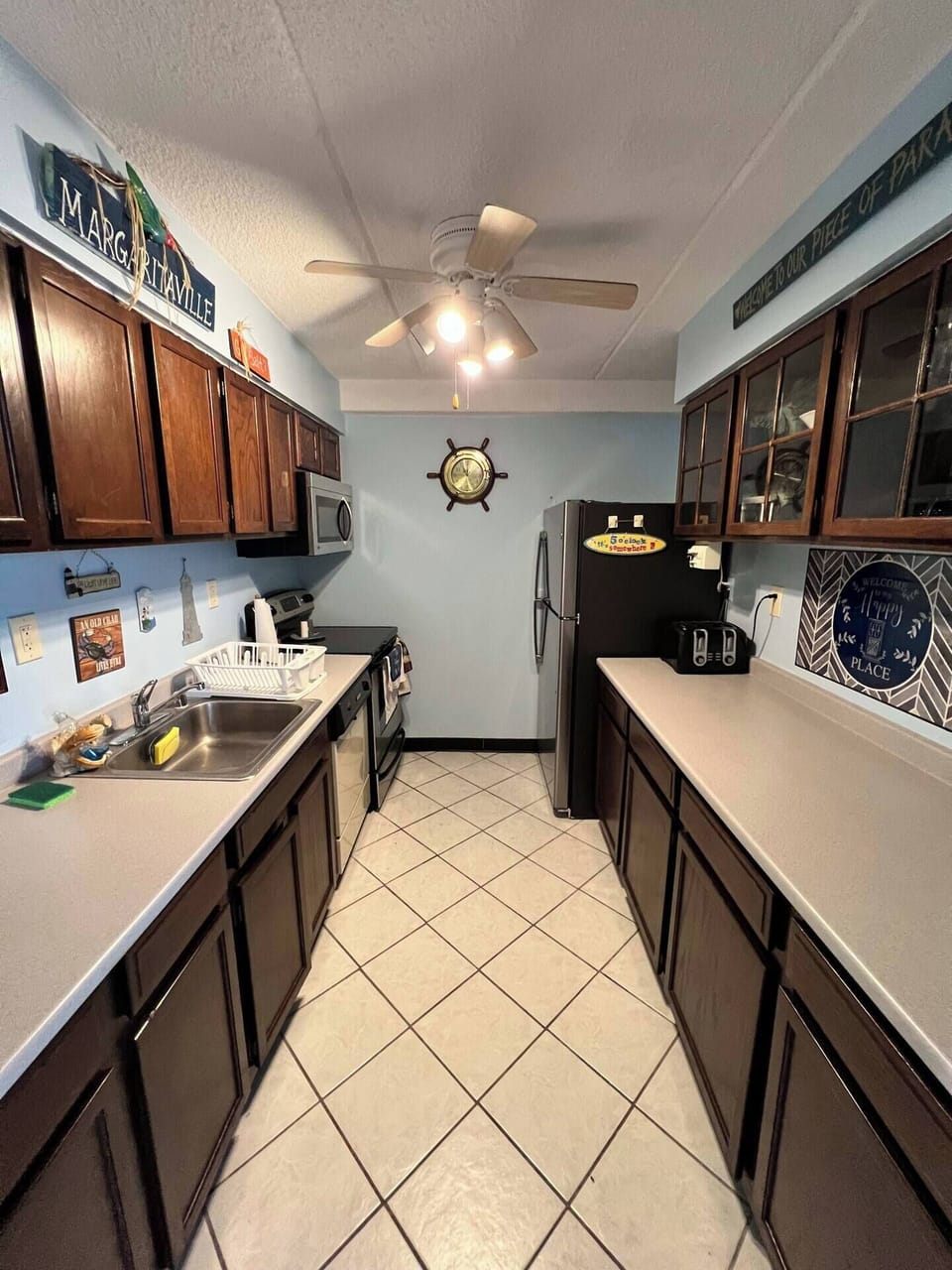 Large galley Kitchen 4