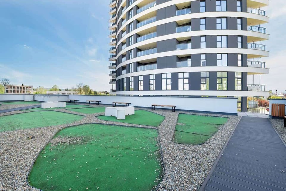 A communal terrace overlooking the neighbouring buildings.