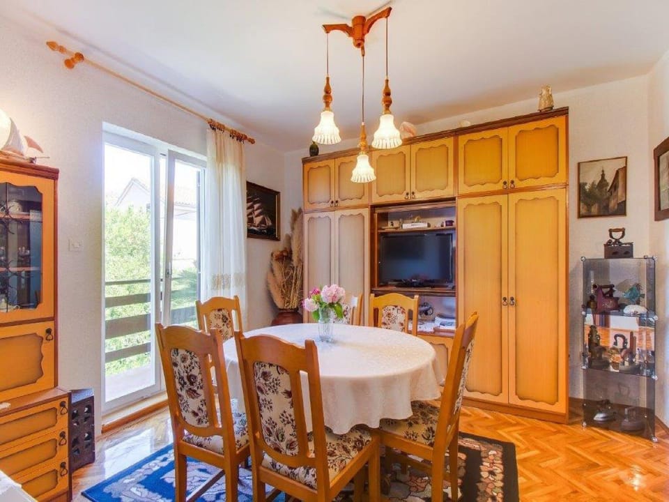 Apartment (Three Bedroom Apartment with Terrace ) | Dining room