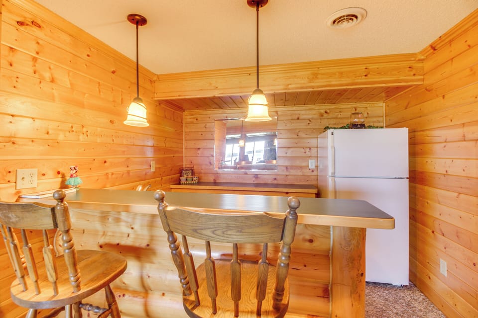 House (5 Bedrooms) | Interior