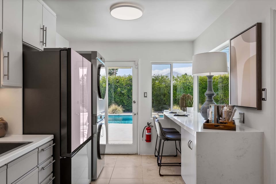 Easy access to the pool