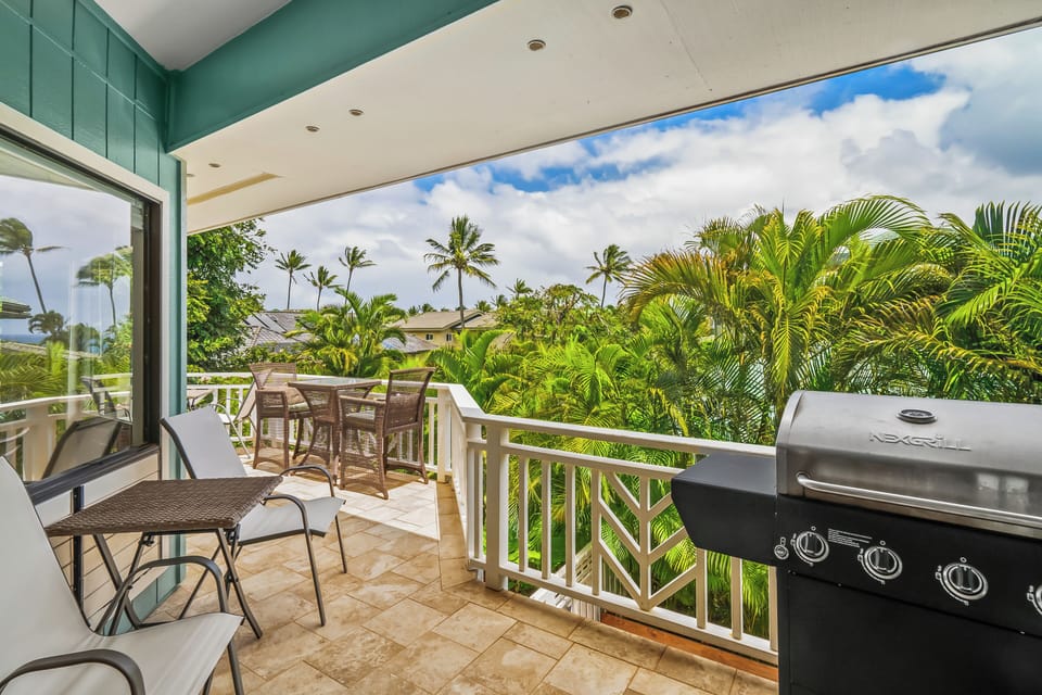 BBQ for the whole family while checking the surf.