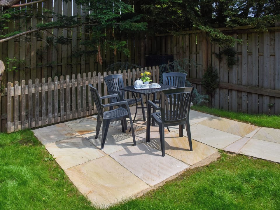 Outdoor | Lily Pad 8 - Lily Pad Cottages, Nassington, near Stamford