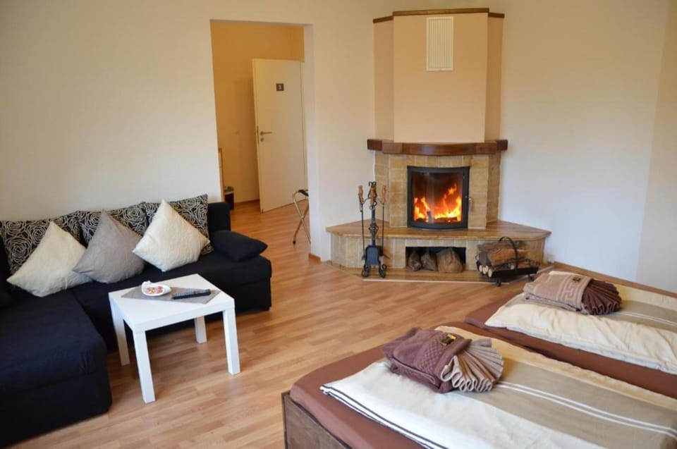 Standard Room | 1 bedroom, WiFi (free), bed sheets