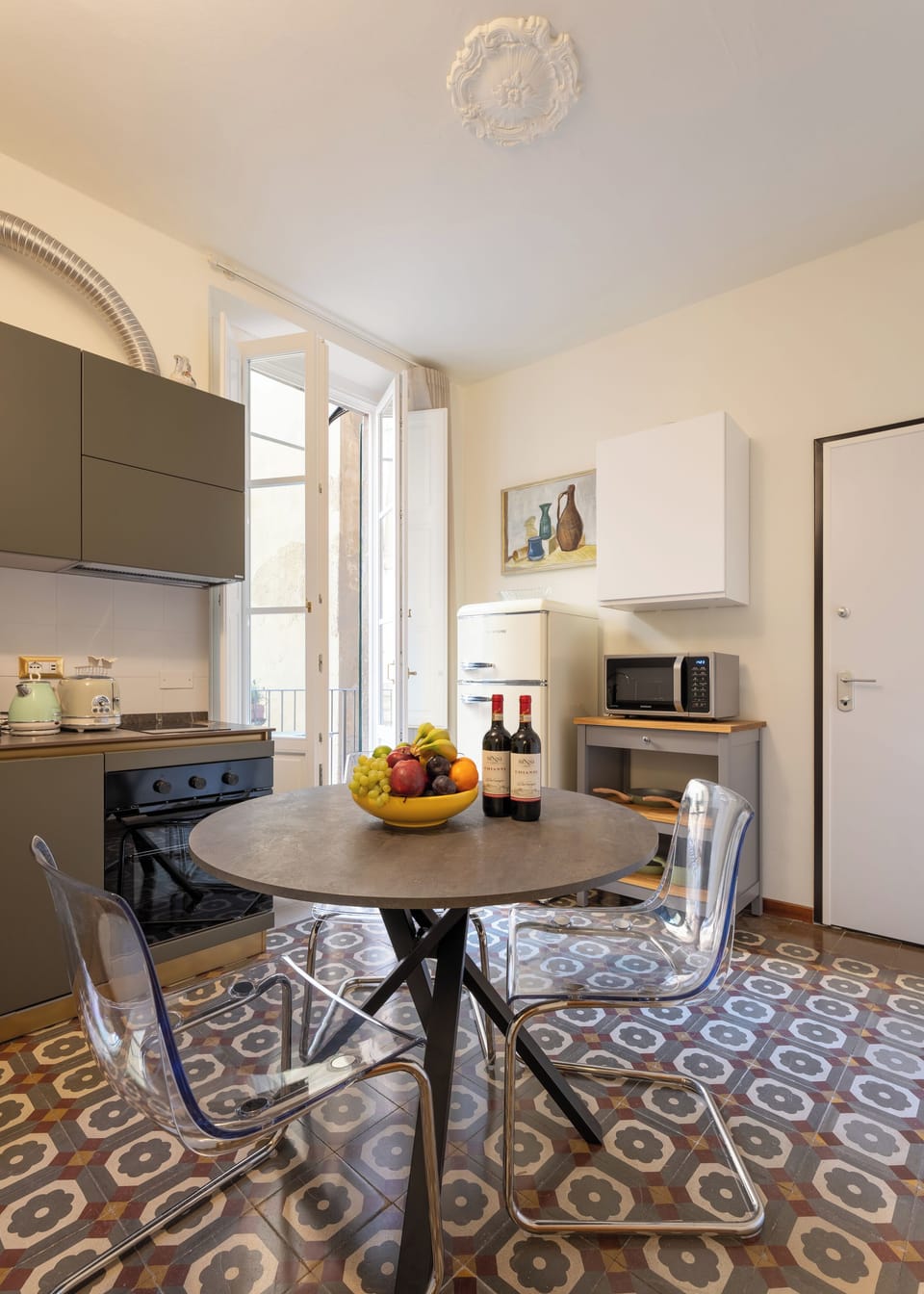 Kitchen and dining room