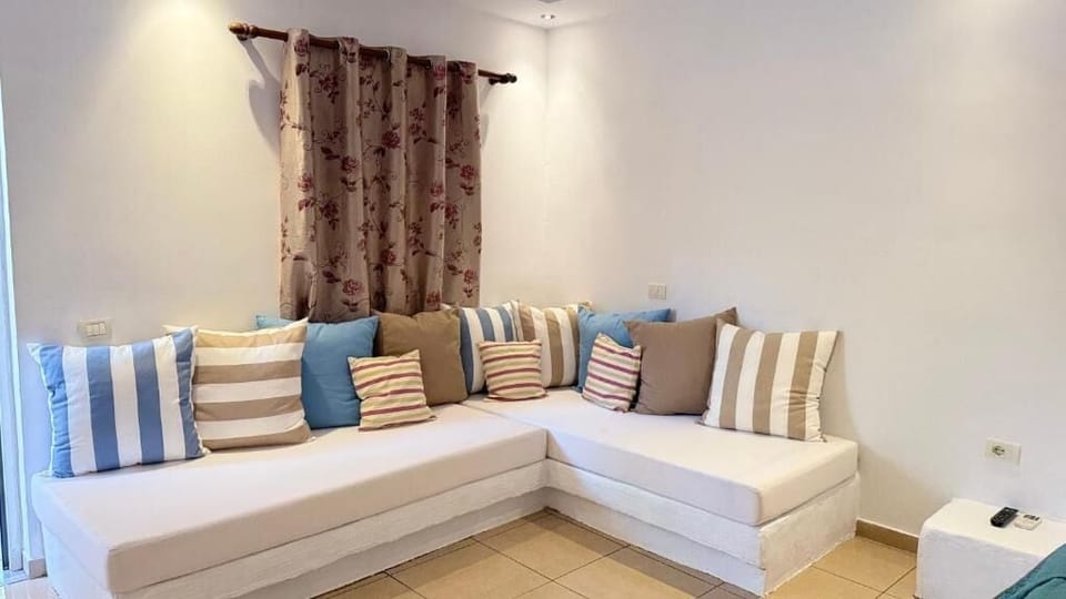 Triple Room, Balcony | Individually decorated, free WiFi