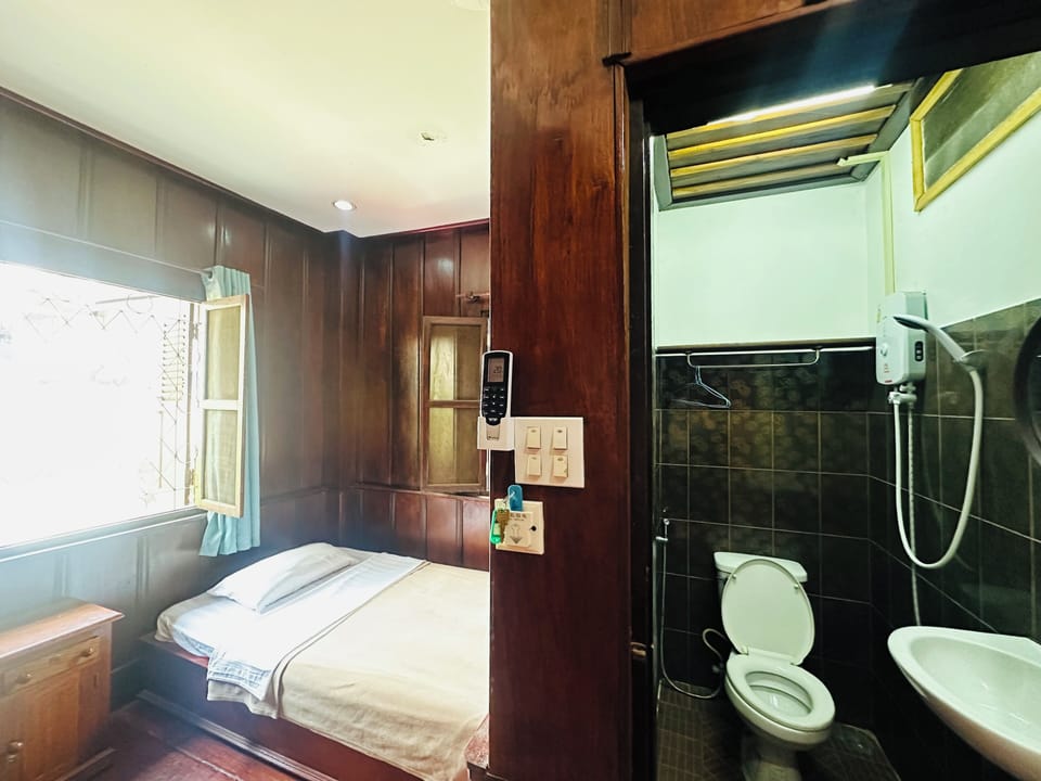 Standard Single Room | Free WiFi