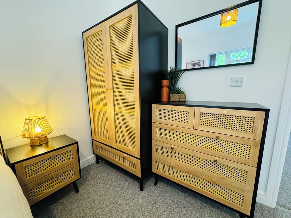Deluxe Apartment, 1 Bedroom, Balcony, Garden View | 1 bedroom, free WiFi, bed sheets