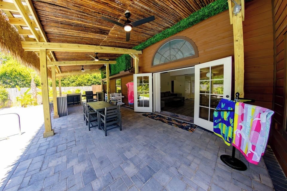 Lots of seating for enjoying your grilled meals after swimming and games 