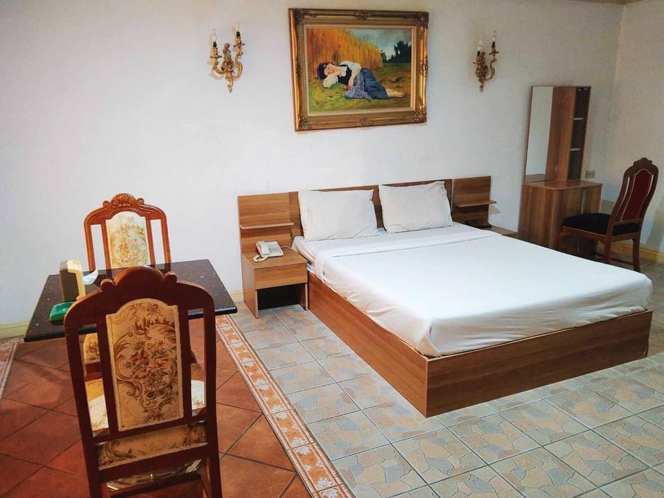 Standard Double Room | Bed sheets