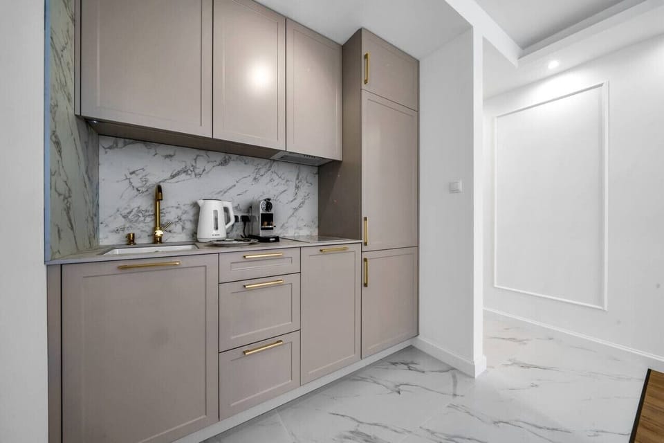 Fully Equipped Kitchen | Book Now with RENTUJEMY