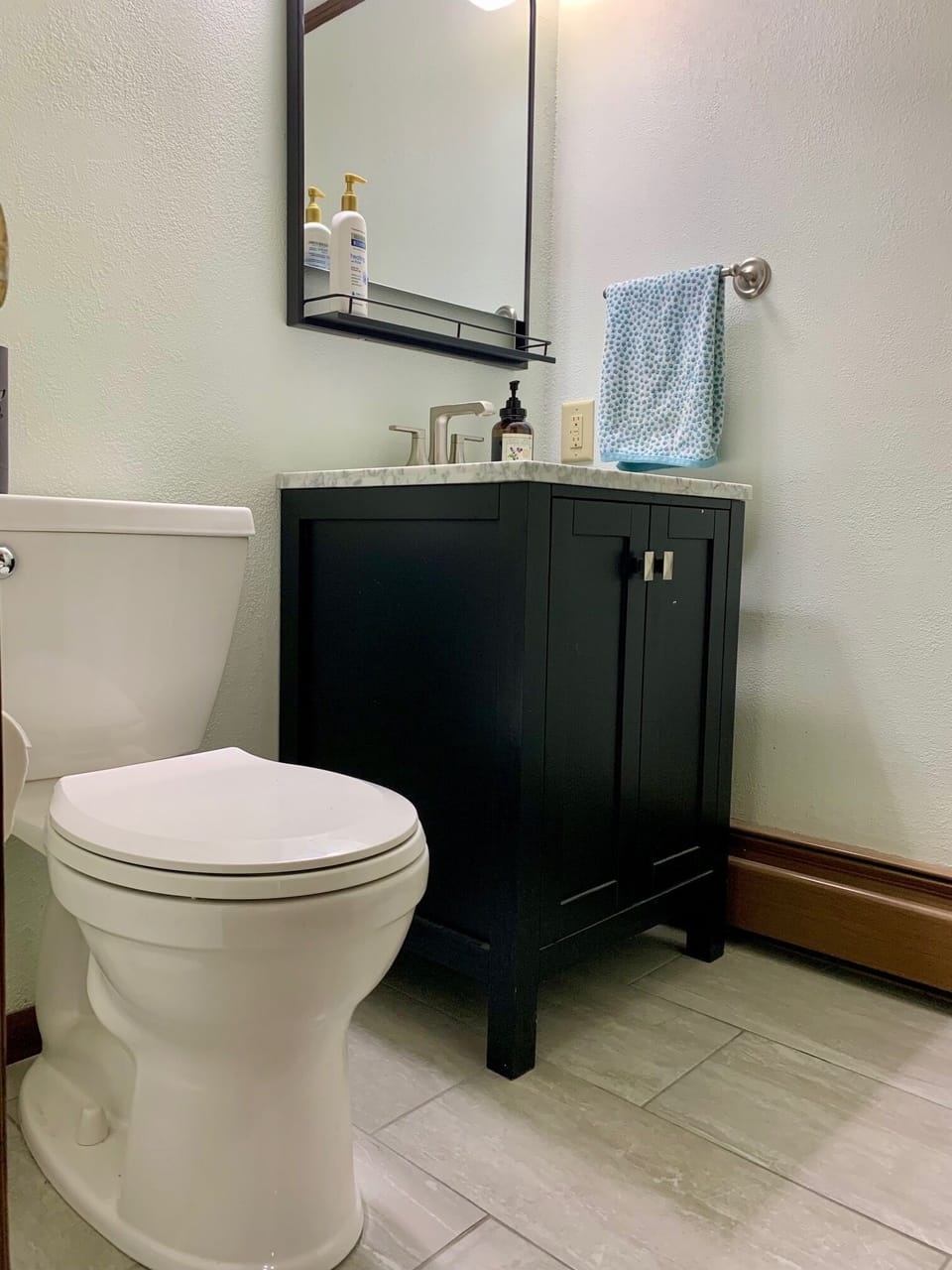 Half bath just off the kitchen