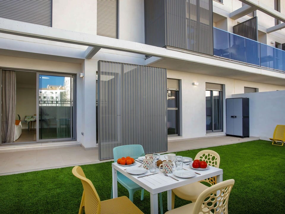 Furniture, Property, Table, Window, Building, Chair, Wood, Shade, Interior Design, Outdoor Furniture