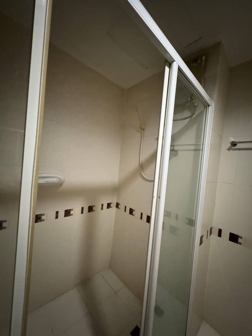 Twin Room | Bathroom | Bidet, towels, soap, shampoo