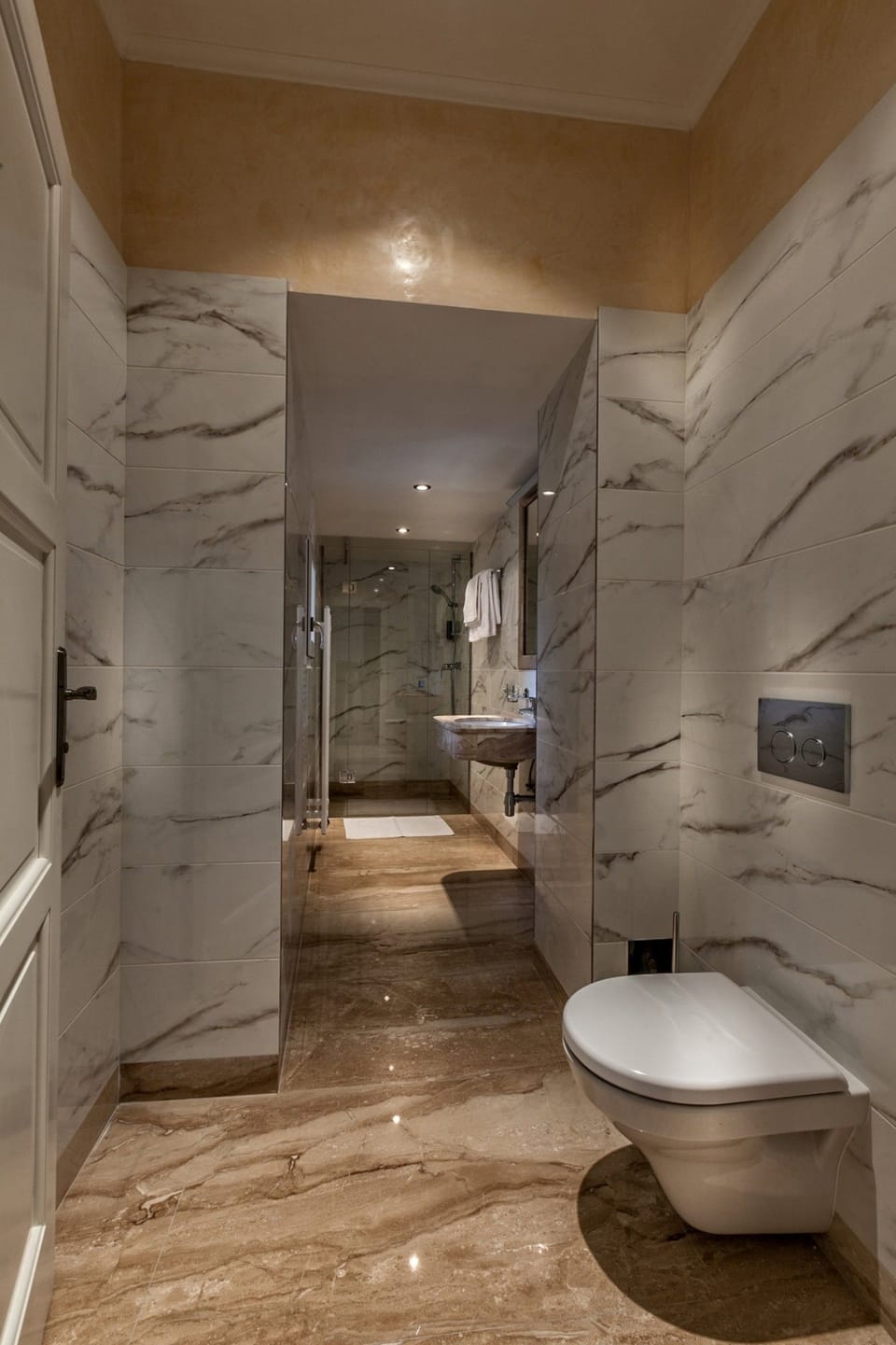 Deluxe Triple Room | Bathroom | Shower, designer toiletries, hair dryer, slippers