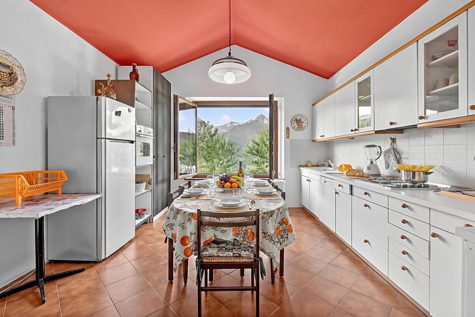 Standard House, 2 Bedrooms, Fireplace, Mountainside (Casa Sant'Anna with Pool - in) | Private kitchen
