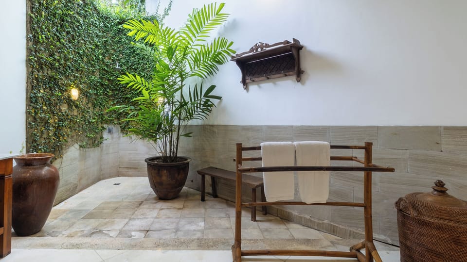 Villa | Bathroom | Hair dryer, towels, soap, shampoo