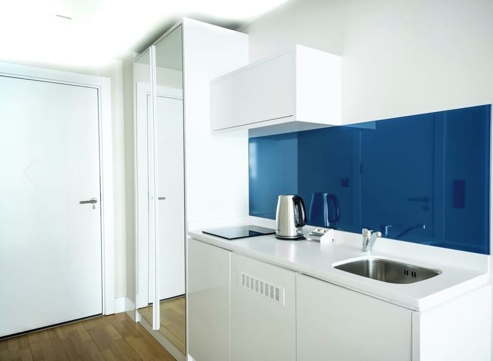 Private kitchenette