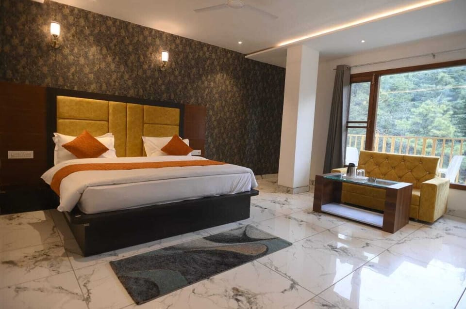 Deluxe Double Room | Free WiFi