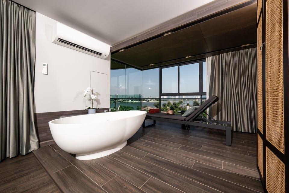 Executive Double Room | In-room safe, free WiFi, bed sheets