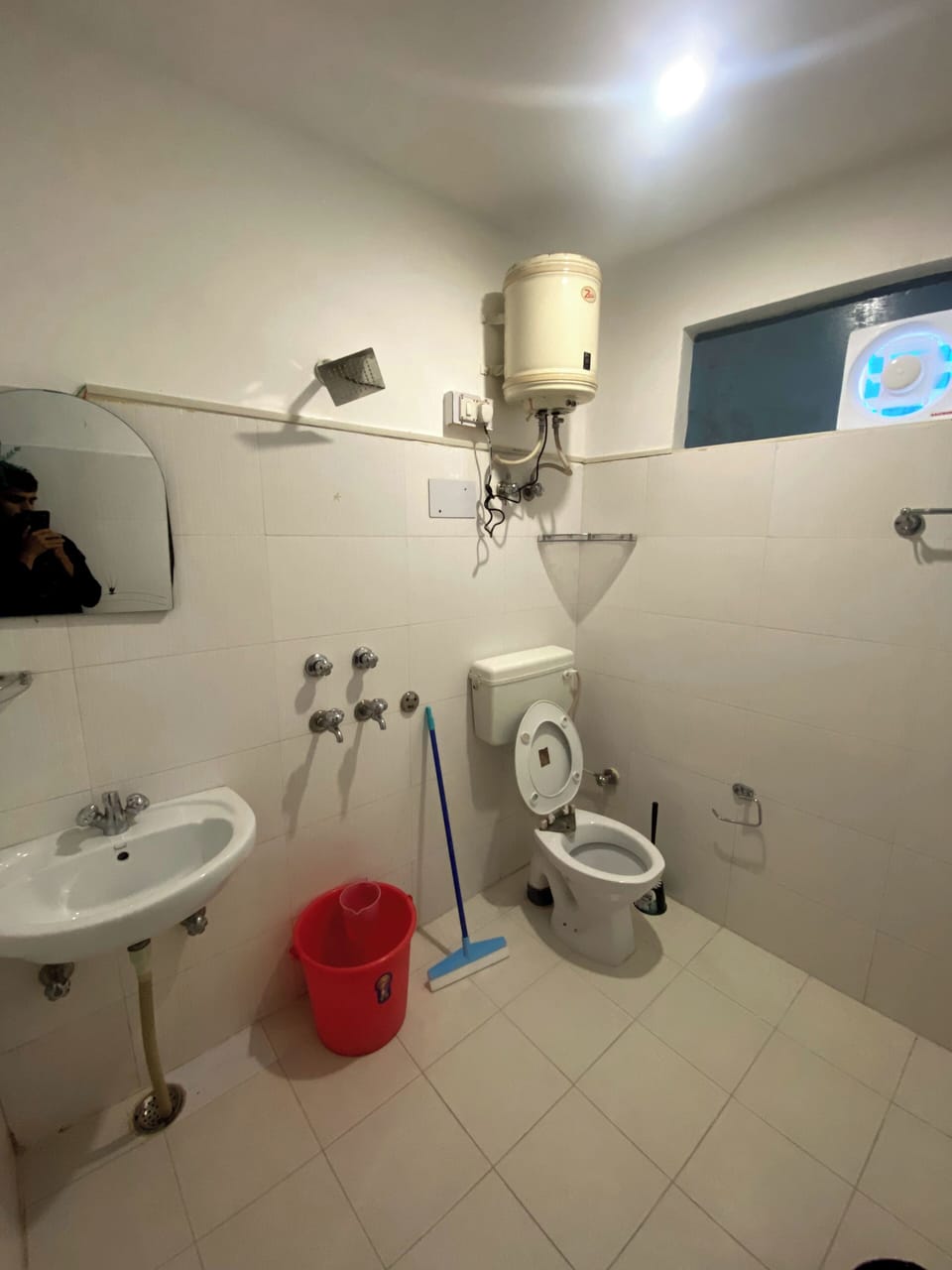Double Room, Balcony, Hill View | Bathroom