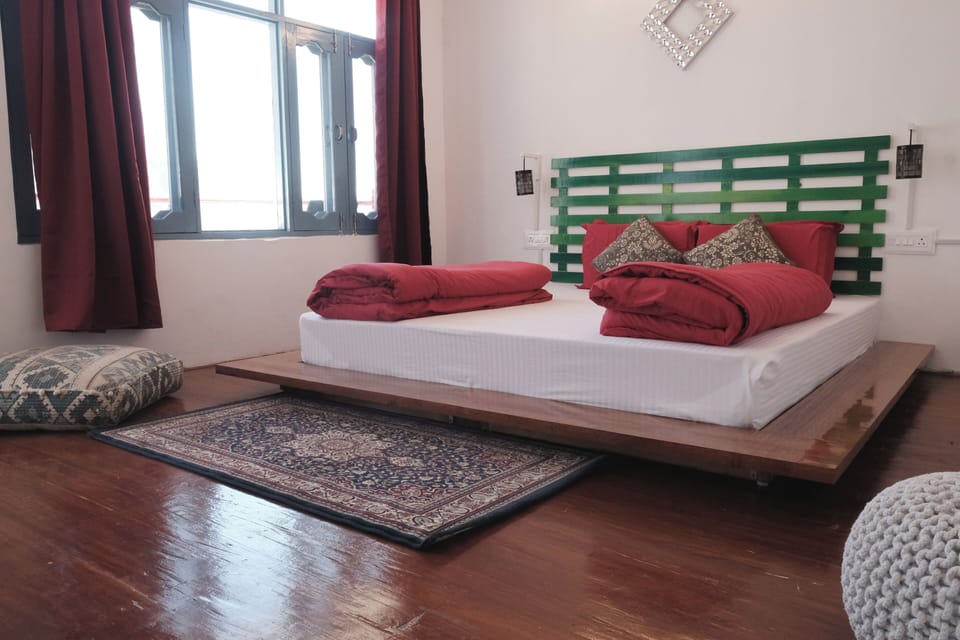 Double Room, Balcony, Hill View | Soundproofing, free WiFi