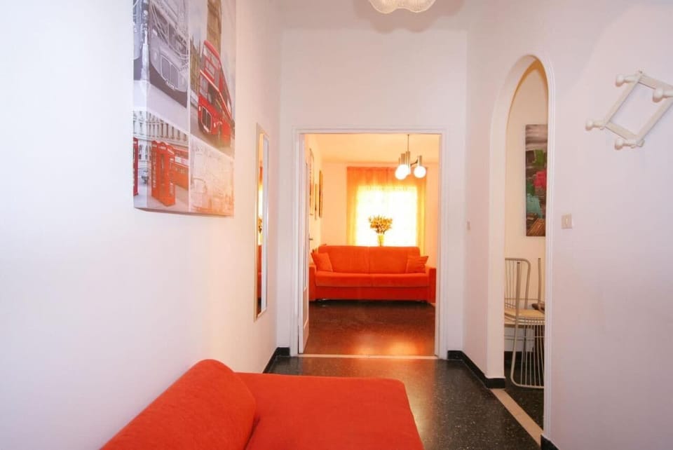 Apartment (2 Bedrooms) | Living area | 55-inch TV with cable channels