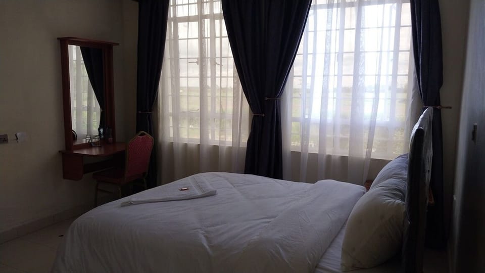 In-room safe, free WiFi