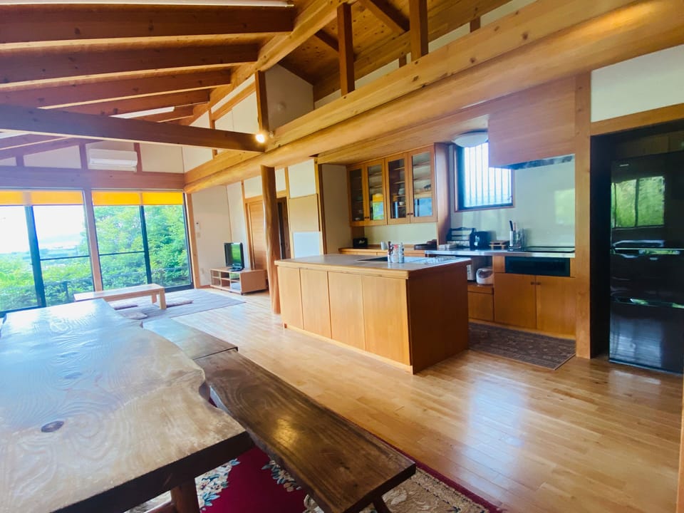 Deluxe Villa, Non Smoking | 1 bedroom, down comforters, blackout drapes, iron/ironing board