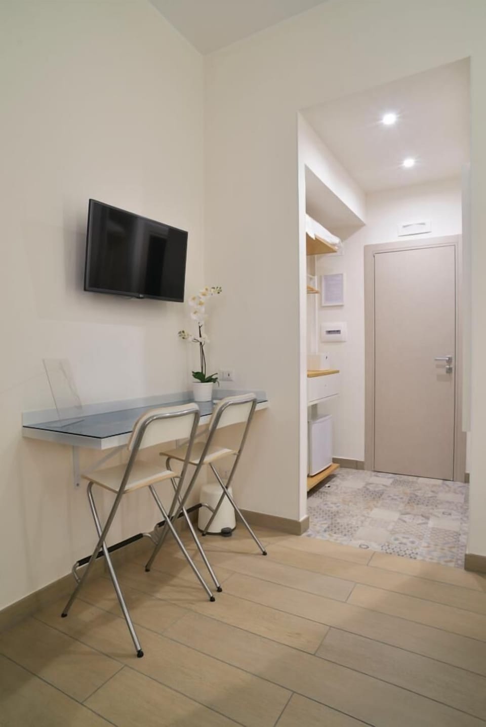 Deluxe Double Room | Individually decorated, individually furnished, desk, soundproofing