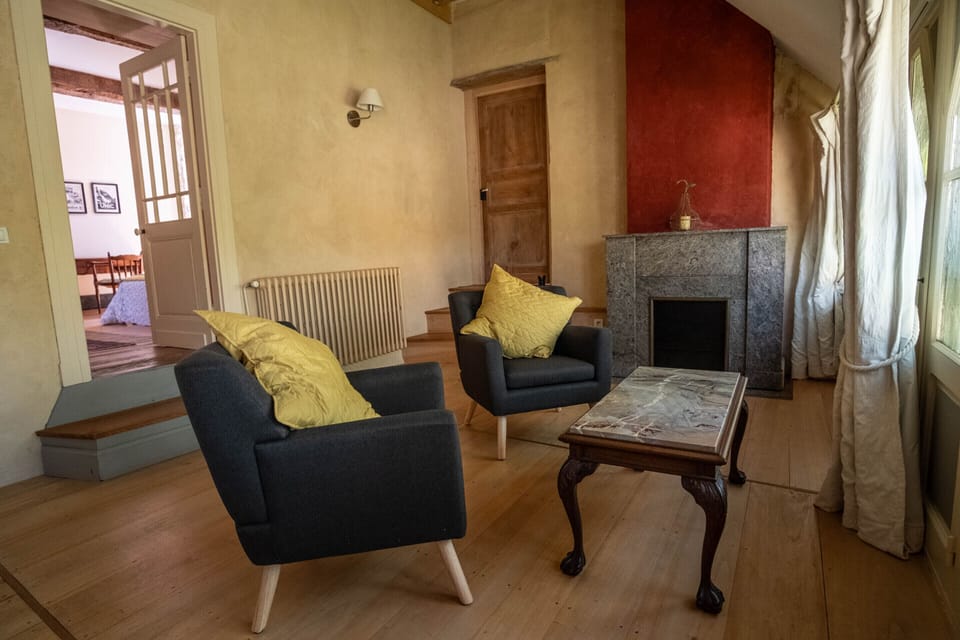 Suite, Ensuite, Mountain View (Room 1 Coco) | Free WiFi