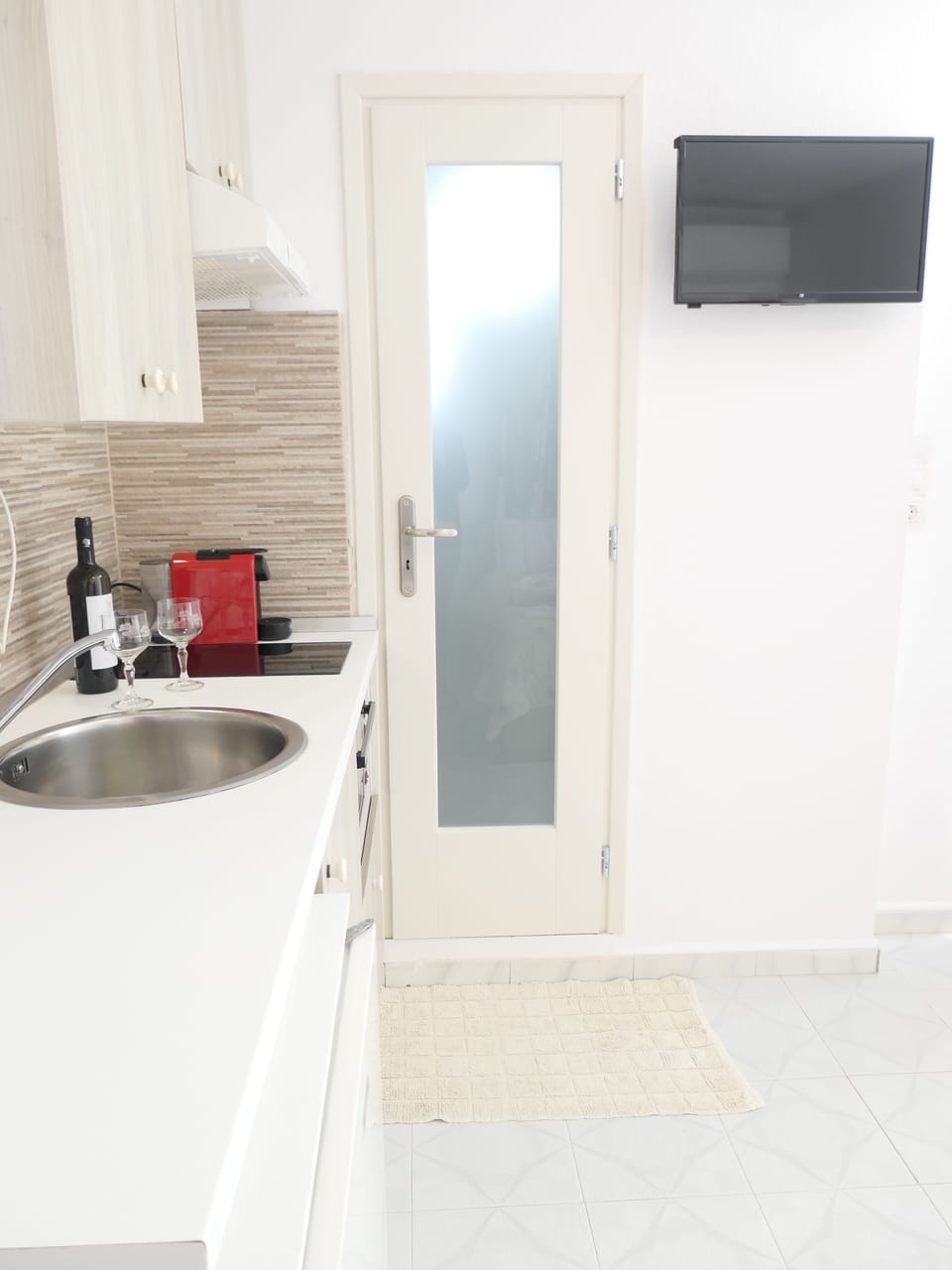Apartment, 1 Bedroom, Smoking, Balcony | Private kitchen