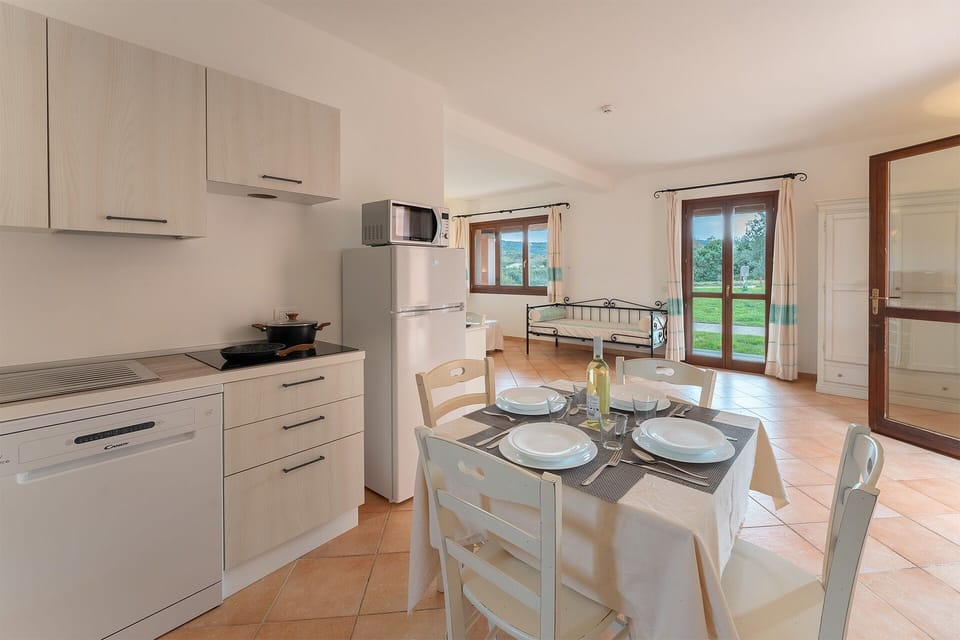 Apartment, Patio | Dining