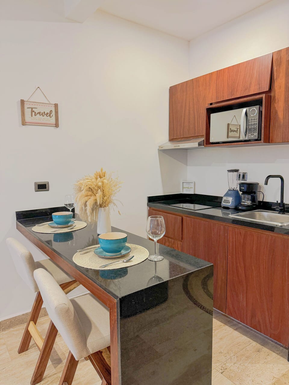 Deluxe Apartment, Garden View | Private kitchen | Full-size fridge, microwave, oven, toaster