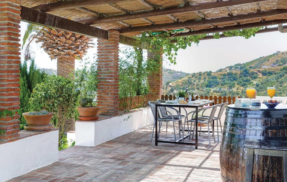 Front shaded terrace