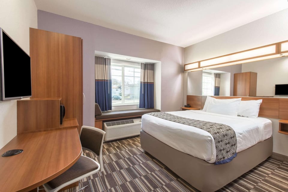 In-room safe, desk, iron/ironing board, free cribs/infant beds