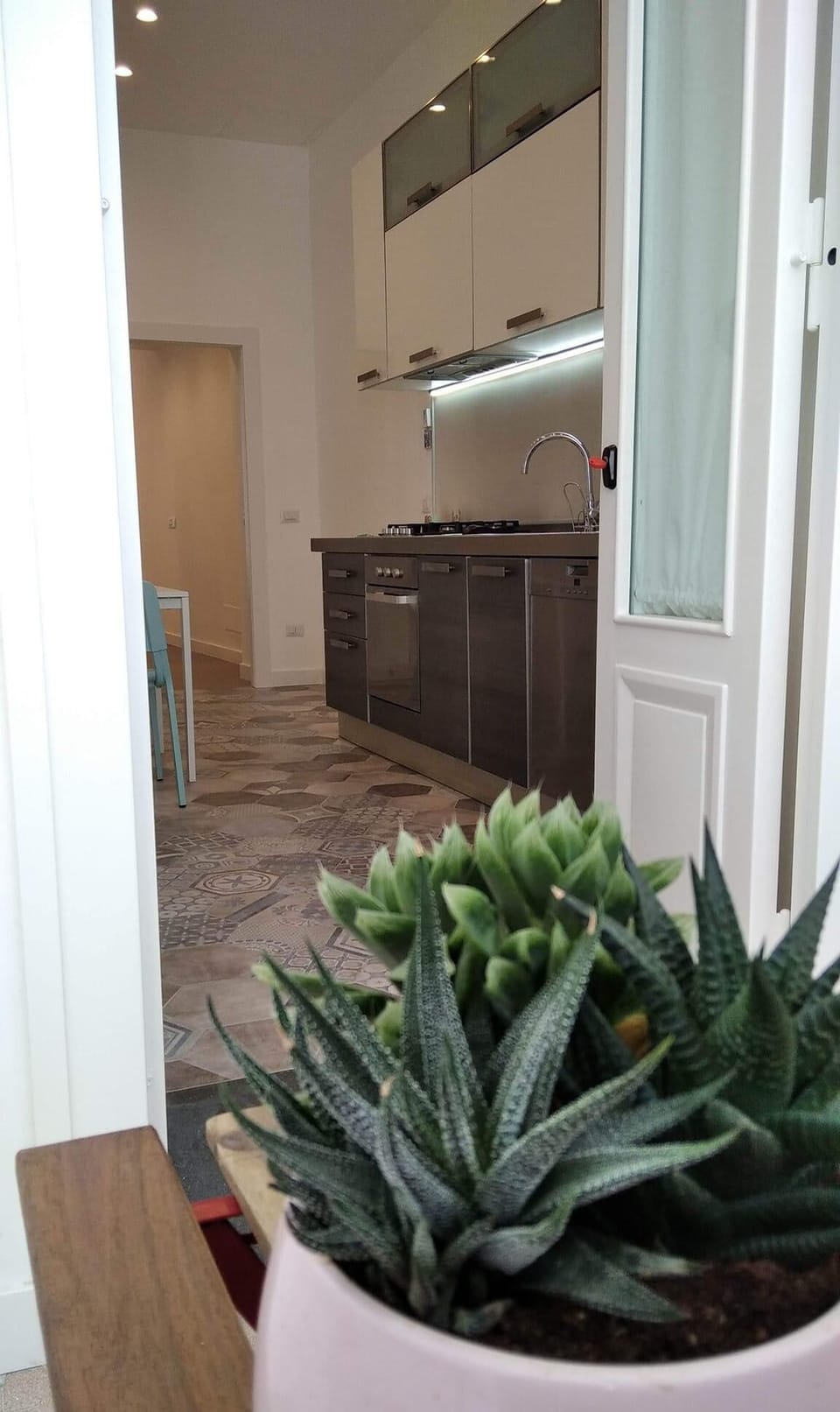 House, 1 Bedroom, Balcony | Property entrance