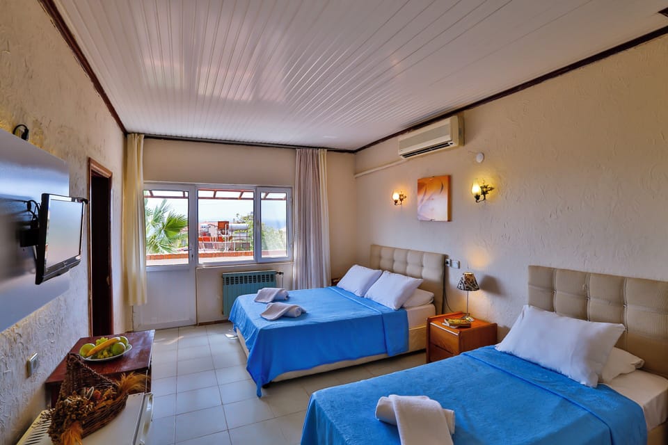 Twin Room, City View | Premium bedding, minibar, free WiFi, bed sheets