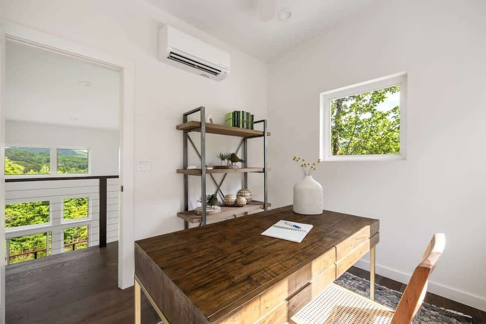 Need to plug in? This dedicated workspace is remote-ready with inspiring views and stylish vibes.