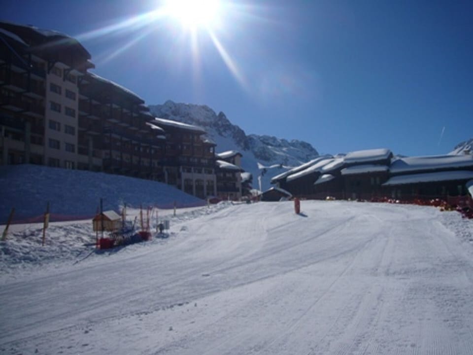 Snow and ski sports