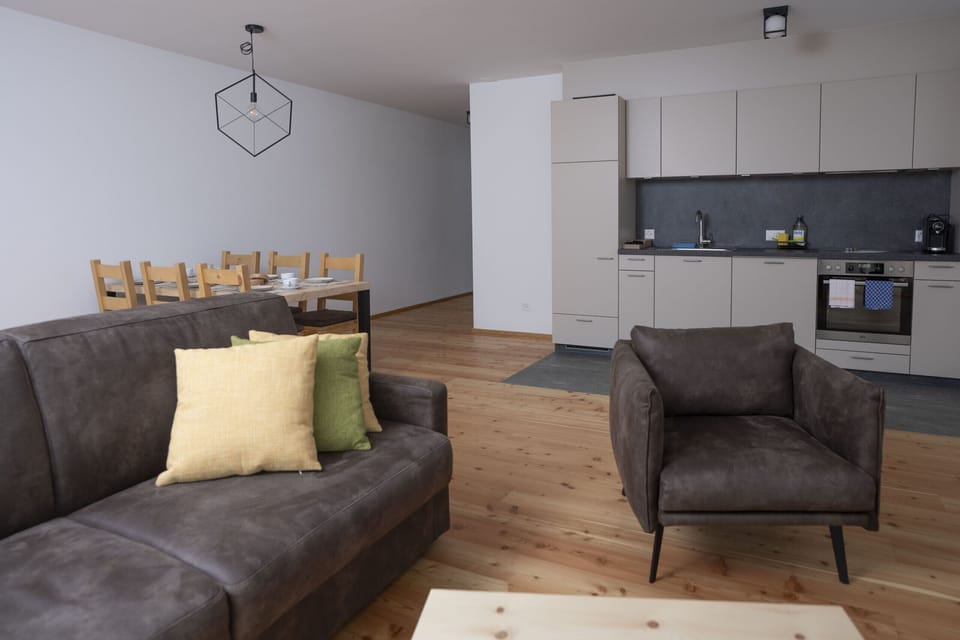 Chasa Helvetia Duai: Newly built 3.5 room holiday flat with exclusive hotel service Apartment in Canton of Grisons