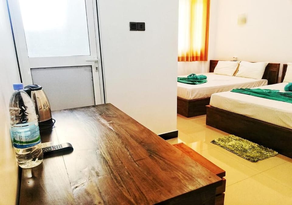 Deluxe Suite, Garden View | Soundproofing, free WiFi